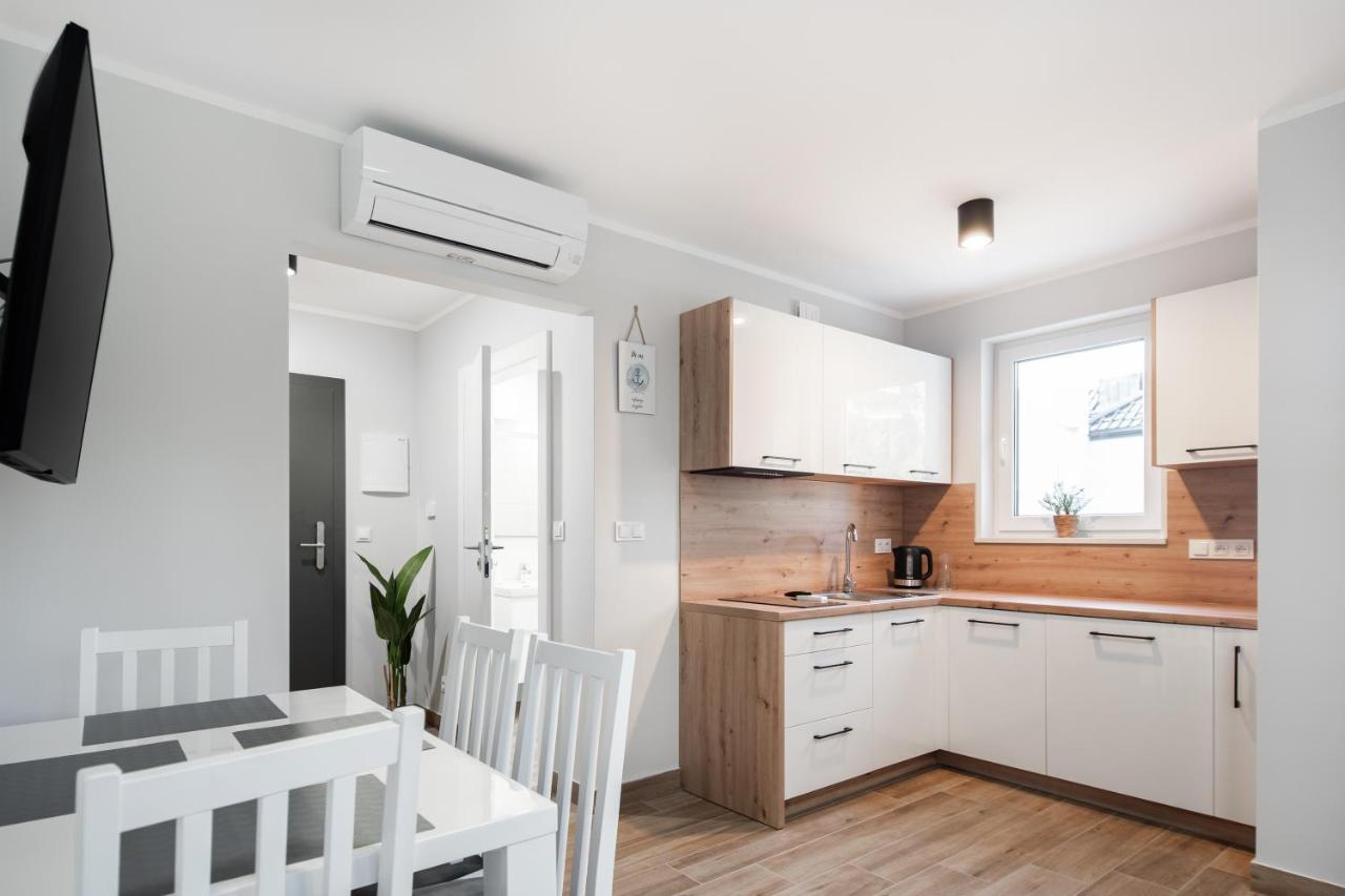 Apartment 7 *